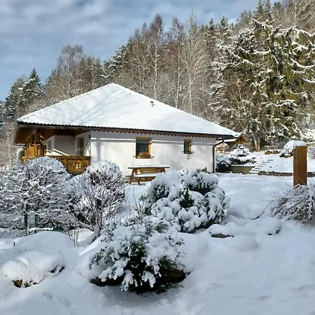Sumava Boubin بيت للعطل *